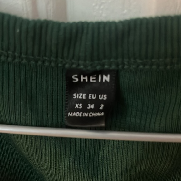 SHEIN crop top - Picture 2 of 2